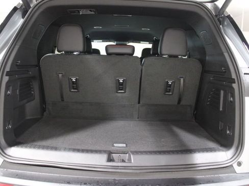 New 2026 Chevrolet Traverse Z71 w/ Enhanced Driving Package AWD/4WD image 13