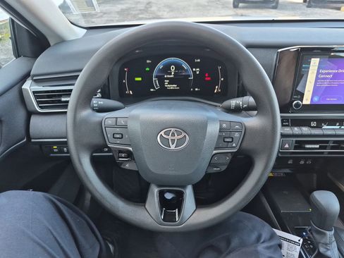 Used 2026 Toyota Camry LE image 25