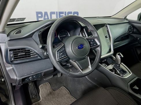 Used 2023 Subaru Outback Premium AWD/4WD image 9