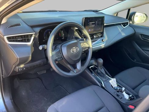 Used 2026 Toyota Corolla LE FWD image 17