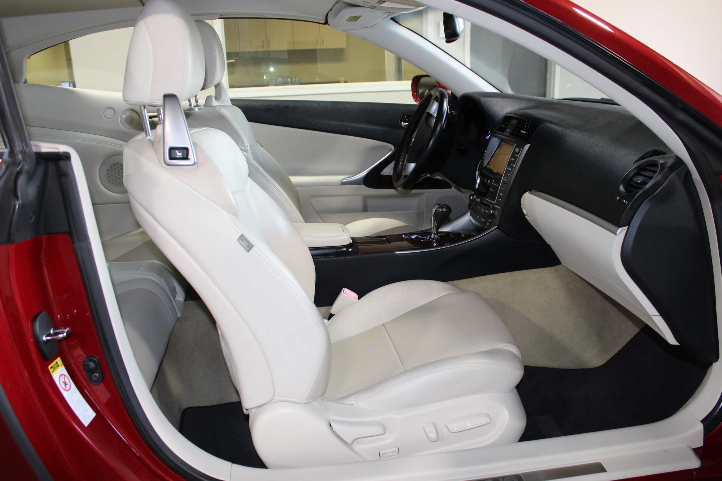 Used 2011 Lexus IS 350C RWD image 30