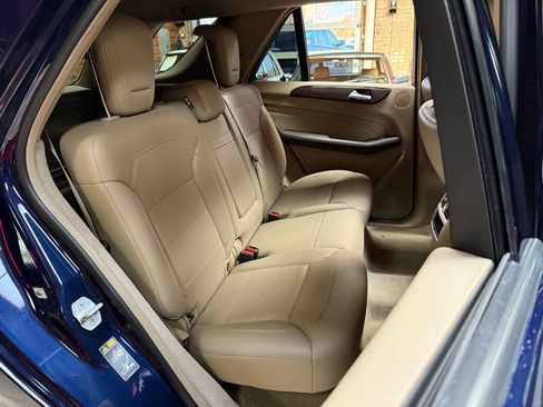 Used 2014 Mercedes-Benz ML 350 4MATIC w/ Premium 1 Package image 27