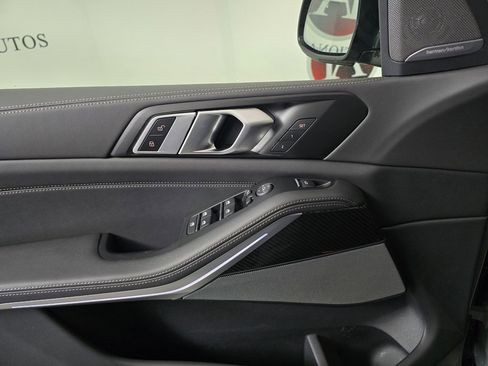 Used 2025 BMW X5 xDrive40i w/ M Sport Package image 11