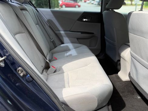 Used 2016 Honda Accord LX image 18