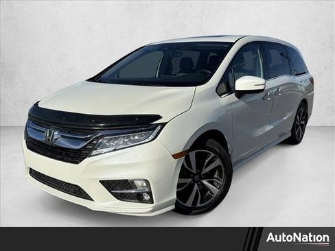 Used 2018 Honda Odyssey Touring image 1