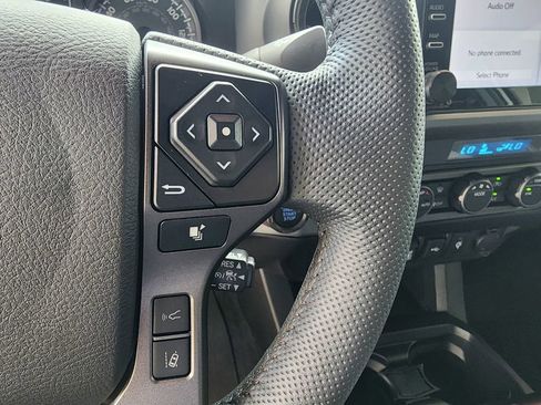Used 2023 Toyota Tacoma TRD Off-Road w/ Technology Package AWD/4WD image 19