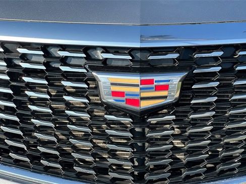 Used 2025 Cadillac XT5 Premium Luxury image 39