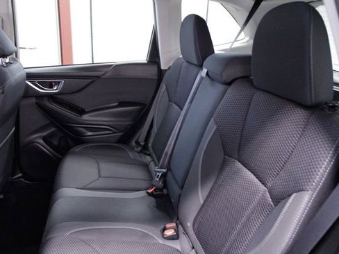 Used 2023 Subaru Forester Premium image 16