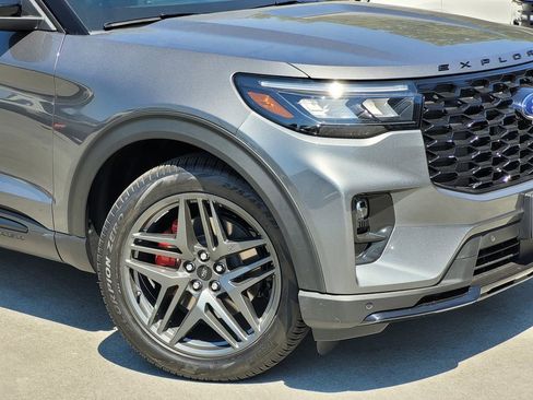New 2025 Ford Explorer ST w/ Sun And Sound Package image 28