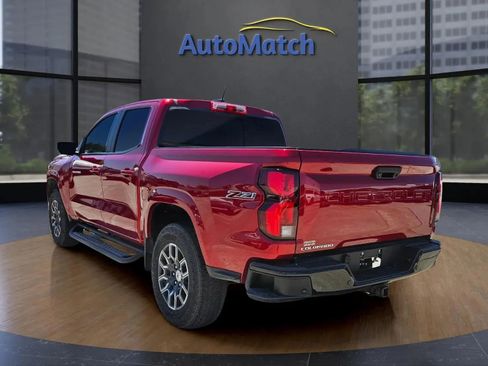 Used 2025 Chevrolet Colorado Z71 w/ Technology Package AWD/4WD image 7