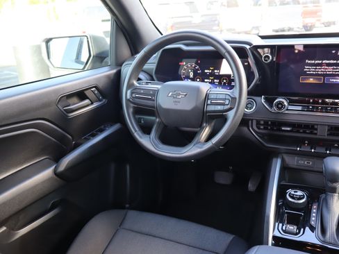 Used 2024 Chevrolet Colorado Trail Boss w/ Advanced Trailering Package image 13