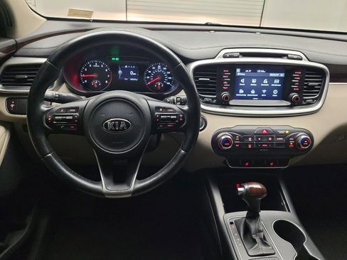 Used 2017 Kia Sorento FWD w/ LX Convenience Package image 22