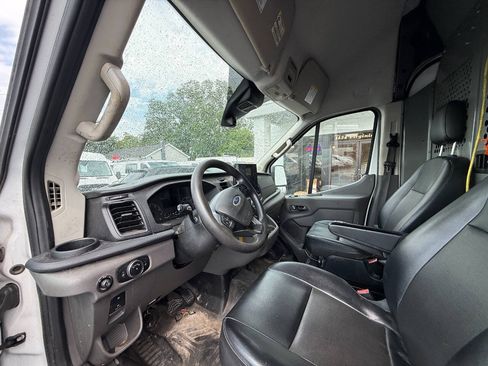Used 2022 Ford Transit 250 148 High Roof RWD image 5