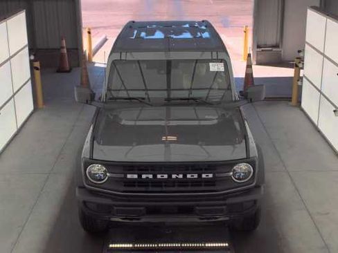 Used 2025 Ford Bronco Big Bend image 2