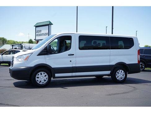 Used 2015 Ford Transit 150 XLT image 6