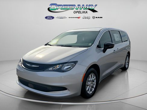 New 2026 Chrysler Voyager LX FWD image 7