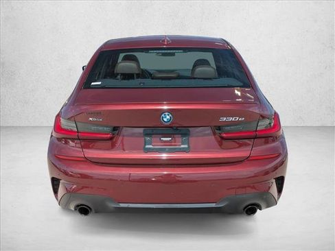 Used 2022 BMW 330e xDrive w/ M Sport Package AWD/4WD image 6