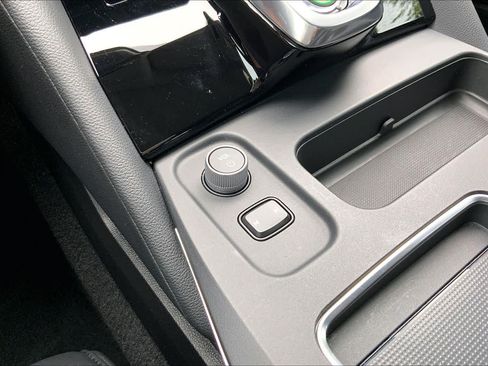Used 2026 Acura MDX SH-AWD image 33