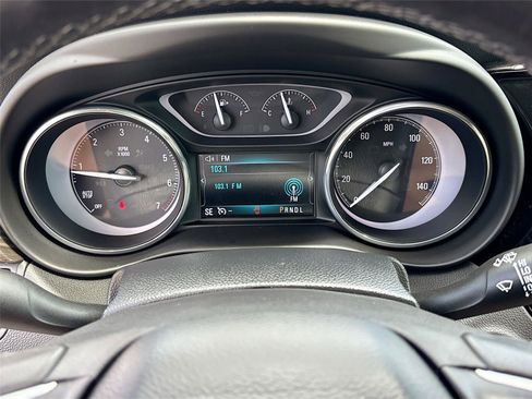 Used 2020 Buick Envision Essence FWD image 12