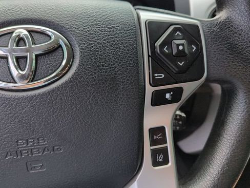 Used 2018 Toyota Tundra SR5 w/ TRD Off Road Package AWD/4WD image 20