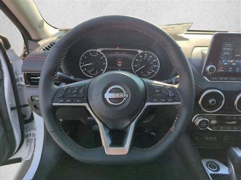 New 2025 Nissan Sentra SR w/ SR Premium Package FWD image 17