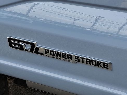 Used 2025 Ford F350 Lariat w/ Lariat Ultimate Package image 30