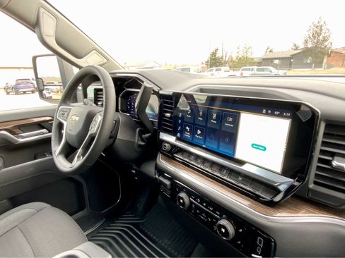 New 2026 Chevrolet Silverado 3500 LT image 47