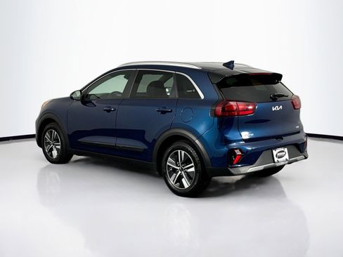 Used 2022 Kia Niro LXS image 9