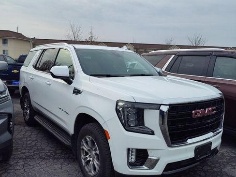 Used 2022 GMC Yukon SLE w/ Max Trailering Package image 2