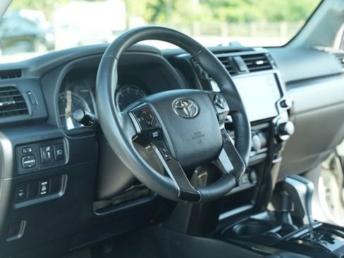 Used 2021 Toyota 4Runner TRD Off-Road Premium w/ Moonroof Package AWD/4WD image 28