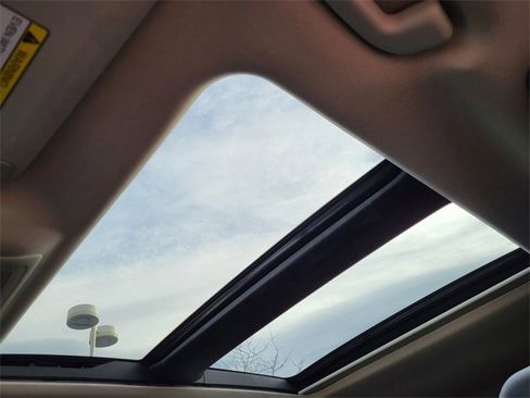 Used 2024 MAZDA CX-50 AWD 2.5 S w/ Premium Package image 25