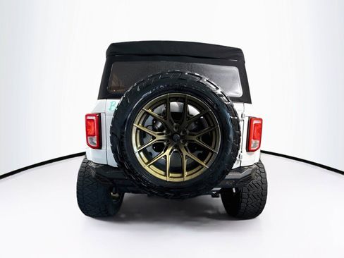 Used 2021 Ford Bronco Black Diamond w/ Sasquatch Package AWD/4WD image 4