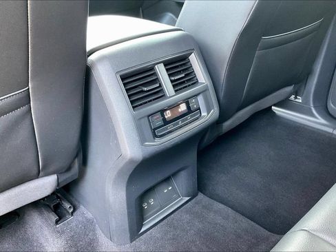 Used 2022 Volkswagen Atlas SE FWD image 7