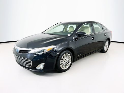 Used 2015 Toyota Avalon Limited image 3
