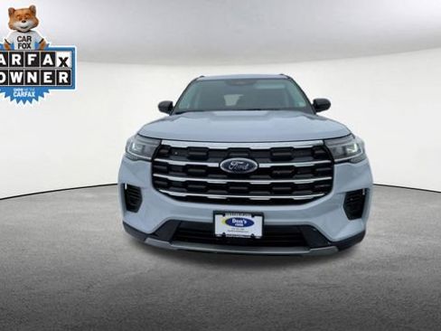 Used 2026 Ford Explorer Active image 3