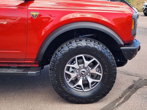 Used 2024 Ford Bronco Badlands AWD/4WD image 29