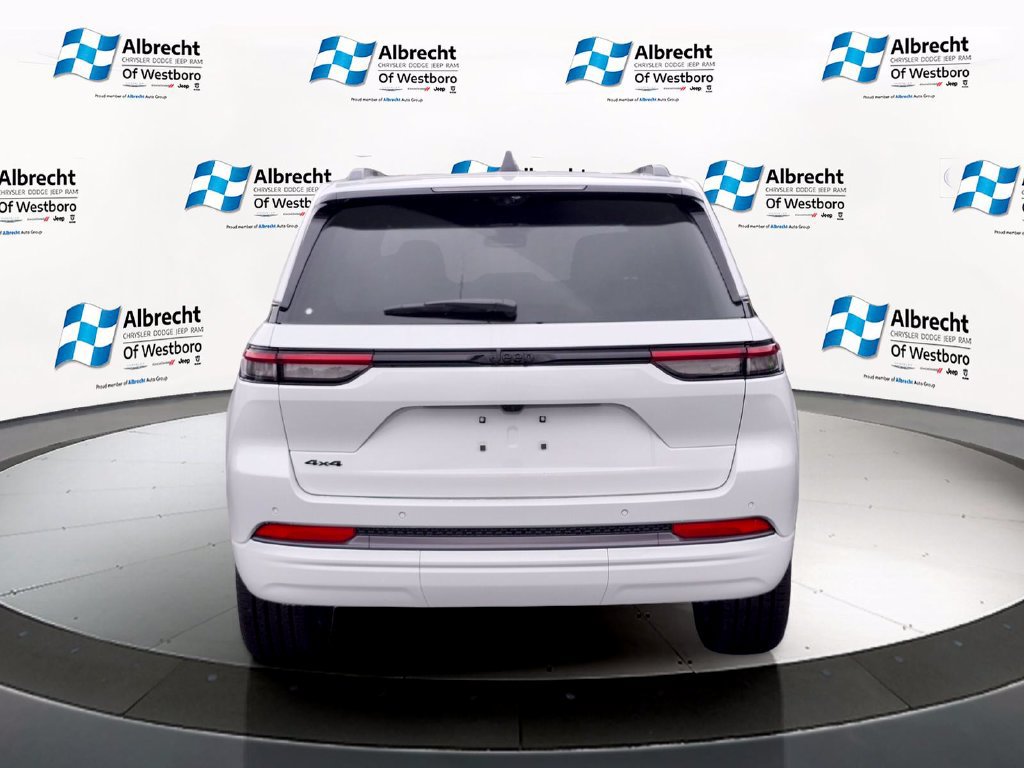 New 2026 Jeep Grand Cherokee Limited AWD/4WD image 4