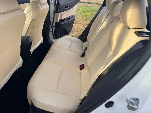 Used 2020 Toyota C-HR LE image 15