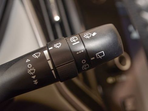 Used 2023 Subaru Outback Premium image 26