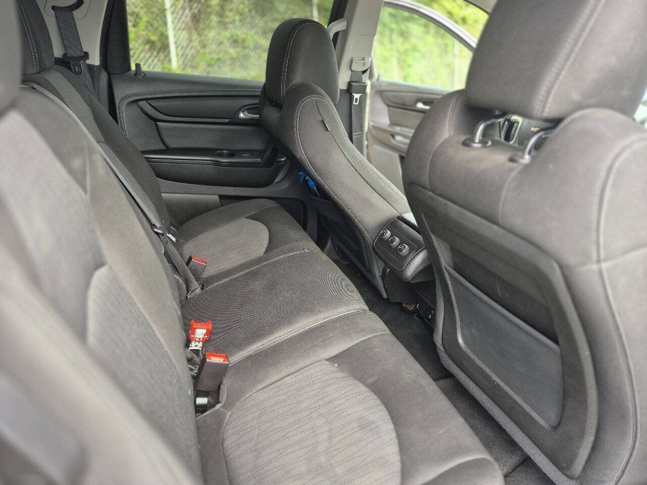 Used 2017 Chevrolet Traverse LT AWD/4WD image 20