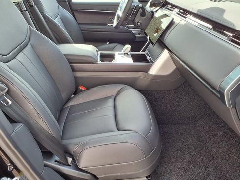 New 2026 Land Rover Range Rover Long Wheelbase SE AWD/4WD image 7