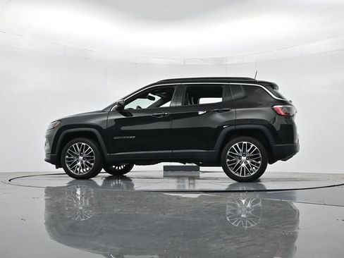 Used 2023 Jeep Compass Limited w/ Elite Group AWD/4WD image 40