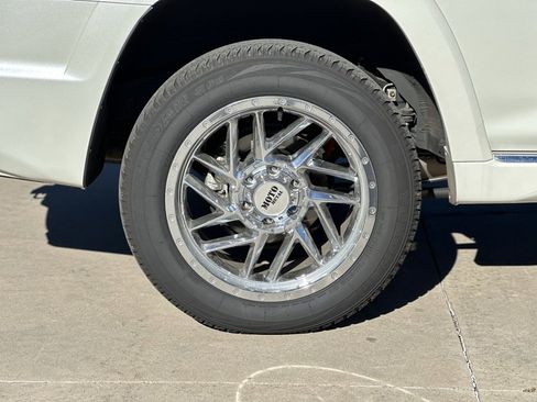 Used 2023 Toyota 4Runner Limited image 31