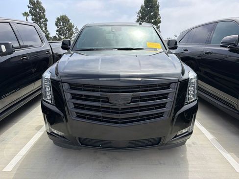 Used 2020 Cadillac Escalade Platinum RWD image 1