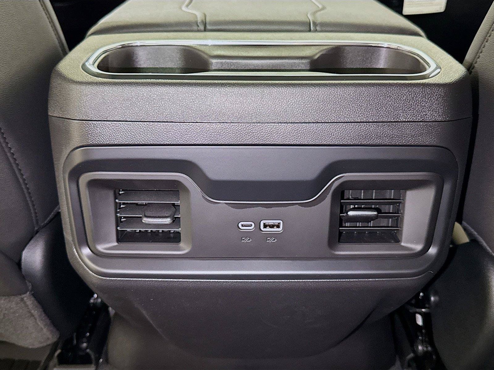 New 2026 Chevrolet Silverado 1500 RST w/ Dark Appearance Package AWD/4WD image 14