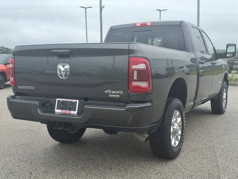 Used 2024 RAM 2500 Laramie AWD/4WD image 2
