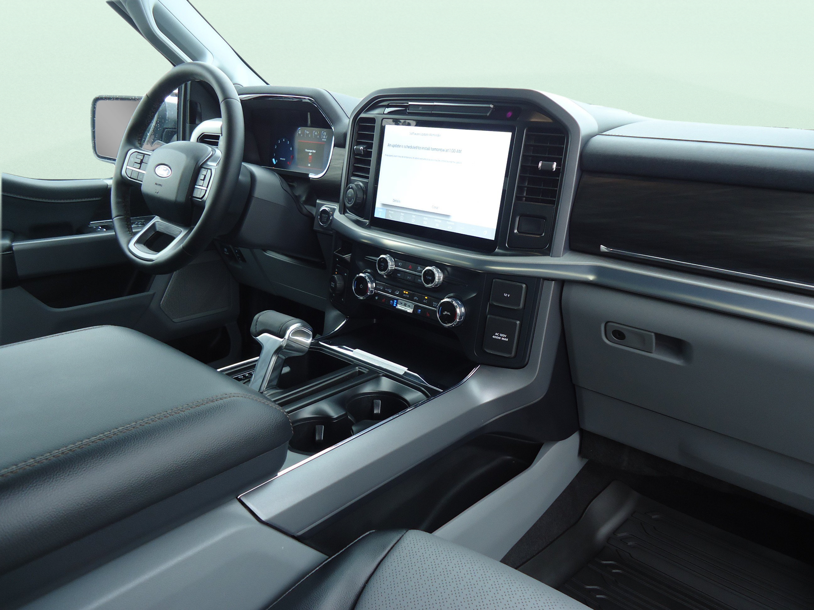 Used 2025 Ford F150 Lariat w/ Bed Utility Package AWD/4WD image 33
