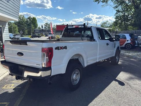 Used 2017 Ford F250 XL w/ Power Equipment Group AWD/4WD image 5