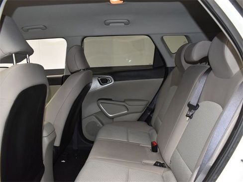 Certified 2021 Kia Soul LX image 10