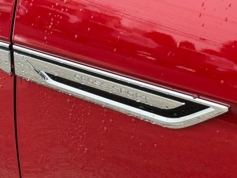 Used 2024 Volkswagen Atlas Cross Sport SEL Premium R-Line image 6